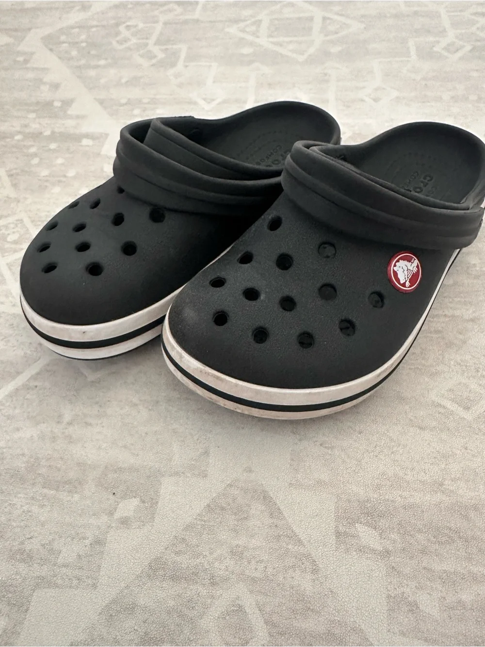 CROCS Kids C12-Black Clog with White Trim